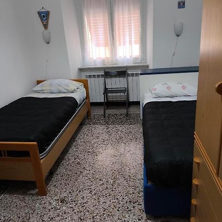 Appartamento In Centro Генуя Экстерьер фото